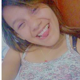 _ valorizo o verdadeiro , acredito no amor , desacredito no perfeito , descarto o falso & guardo comigo tudo que me faz feliz .