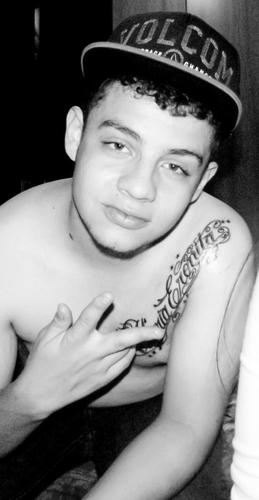 a vida e minha. mais o coração e seu. o sorriso e meu. mais o motivo e você .
