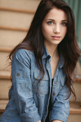 I'm Alisa I'm 15. Surviving in the woods. TW