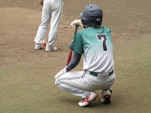 大分県生まれ兵庫県育ち/尼崎の少年野球チーム－明石リトル－明石シニア－兵庫県立長田高校ー同志社大学/2010年〜長田高校野球部コーチ・第88回選抜出場/社会人野球コーチ2年/現場で気付いたことや考えを不定期に呟くも、天上天下唯我独尊的思考/共感は求めてません