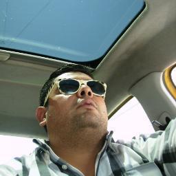 Mi nombre es Ernesto Jasso. Yo soy un hombre libre, exitoso y amoros. Mercadologo apasionado del arte de vender y comprar y del mundo Volks and Girls
