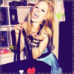 Avril Lavigne ♥ LBS Forever Nunca dejare de amar a Avril *---*
