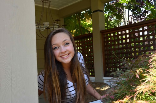 Hey I'm Rienzi :) Singer and song writer in Cali. Chasing my dreams and putting out music.