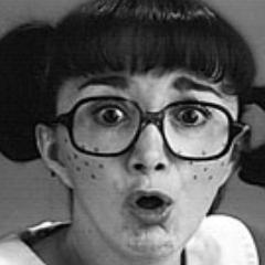 Ma, secrematary, vinyl spinner, word geek, picture taker, begoniac.