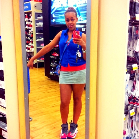 Ummmm Wanna Know Dm Me... #enoughsaid... 
 #TeamLesiban #TeamSexy #TeamRedBone #TeamIdgaf #TeamHazeleyes :)