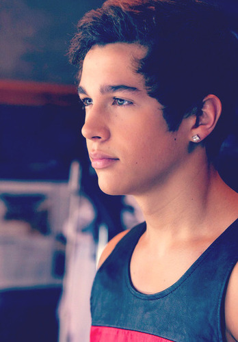 me encanta @austinmahone seguime y te sigo gracias