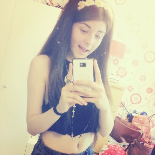 follow private @natalieamie_