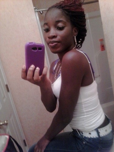 Im  Ah SweetHeart, Widd ah Kindd Heart.. Follow Meh Andd I Follow Yhu Bqk )