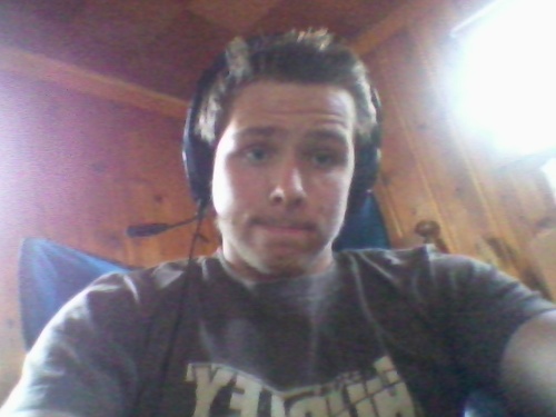 Just guy who is trying to make it need a team hit me up
