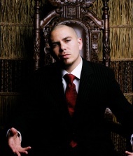 Amigo de todos
Brincalhão do #Blet 
Add la : PitBull-VEVO! ;) E segue no TT