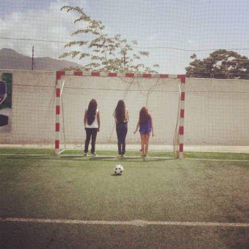 follow me and follow back ♥. @justinbieber love, i'm belieber instagram:florans14
 ♡