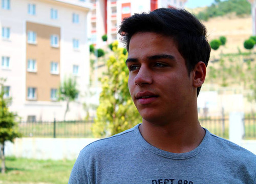 düşler sokağında bir sakin.