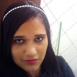 Amo mt escutar rock e eletronico e minha paixão