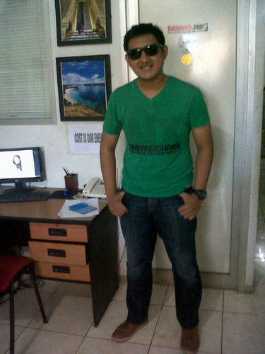 Mari kita menjaga persaudaraan dan silaturahmi, Selalu bersikap baik dan selalu berusaha bersabar dalam menghadapi semua masalah
 Add My Pin : 296920C0