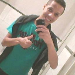 eu sou Cristão que ama Deus mais do que quoquer coisa!!! um menino legal Simpatico q leva as Coisas de Deus mt a Sério e Ousado na palavra de Deus !!!
