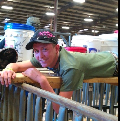 just a country boy that welds and shows livestock. And taken by the most amazing girl in the world❤️