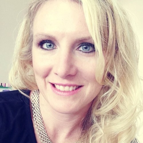 Christian mother of 3. Taking one day at a time and enjoying every minute of it :-)