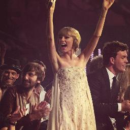 not just a fanbase,this is a fangirling account♥♥ follow me xoxo
