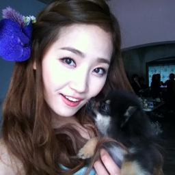โฮ่งๆ . สวัสดีฮะ !! ผมนินโย่ผมเป็นลูกของแม่เยอึนครับ ^^ ผมรักแม่เยอึนและรัก WG มากเลยน่ะฮะ มาคุยกับผมกันน่ะฮะ ^^ ผมน่ารักน่ะฮะ ขยิบตา. ผมยังโสดน่ะฮะ 5555