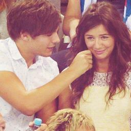 Sou Eleanor Brasileira ,namorad do Luan do No Direction s2