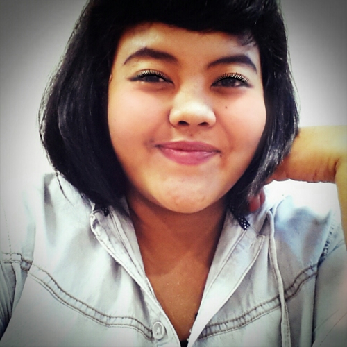 anggra308's profile picture. 