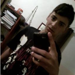 A felicidade foi uma escolha, na qual optei para minha vida e eu sei, que tudo depende só de mim . É preciso amar as pessoas como se não houvesse o amanhã ♪♪