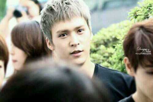 Scandal_sdw's profile picture. (W.용파용스님) 환장할스캔들의 배우 손동운(20)입니다./싱크상 다정하고 존댓말합니다./작가님 허락받았습니다./팬애칭-도로시/팔로후 선멘.언팔시 멘션주세요.(생성08.23~)/양도(13.03.13)/라인-scandaldw