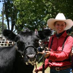 Proud to be a 6th generation Australian farmgirl. Love all things agriculture, beef & my Angus cows. (2012 Syd Royal Showgirl)