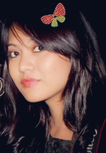 only child.. only daughter. . mommy to frodo the pug.. animal lover ♥