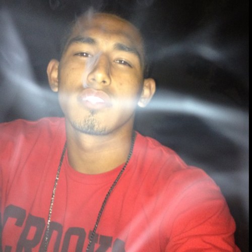 Luciano_Miller_'s profile picture. 22. 6'2.And you'll always find me keepin it 100.