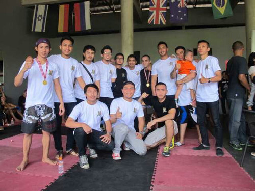 We provide you the technique that we brought from Thailand. We also have programs that will build you from begginer to pros.
 
 +6282 111 556 468/PIN: 29F68993