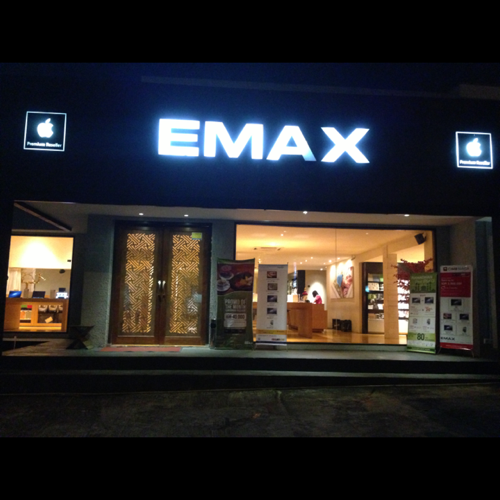 Apple Premium Reseller Jln. Kemang Raya No.45 A Jakarta Selatan Call : 021-718 1110 (http://t.co/z1yTsCUVq5)