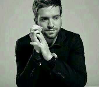 Desde aqui apoyo a Pablo Alborán mi Idolo.Porque me tiene loca!!es grande cantando y tambien como persona #Alboranistasiempre pabloalboran.es