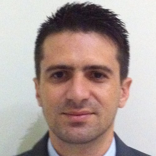 Adalex mota borges,Bacharel em administração de empresas,trabalha no setor de aftemarkt automotivo.