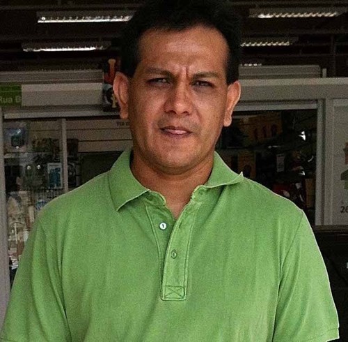 MI NOMBRE ES ALEJANDRO Y NO SOY UN TERRORISTA. SOY ABOGADO ¡¡DEFENSOR DE LOS DD HH,EXILIADO!!¡NO MAS PRESOS y PERSEGUIDOS POLÍTICOS EN BOLIVIA!!.