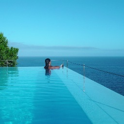 The best way to define the concept that lies behind the Estalagem da Ponta do Sol is the idea of an escape hotel.