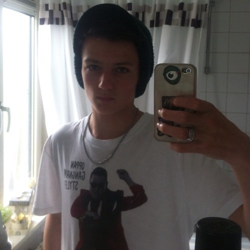 Quinten bikkel is me naam en 0624649607 is me nummer ONLY GIRLS