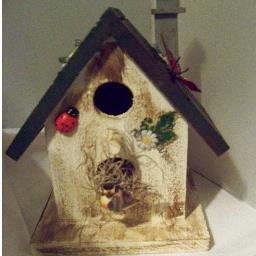 Love to create with paint, paper, wood, and plaster. Big into DIY!  Always looking for ways to do things fercheaper. Love nature and kittys!