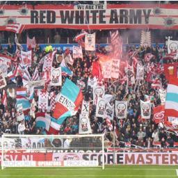 Ik ben een jonge PSV fan die hoopt later een PSV watcher te kunnen worden. Ik RT al het laatste nieuws en stel vragen over de voetbalclub PSV Eindhoven