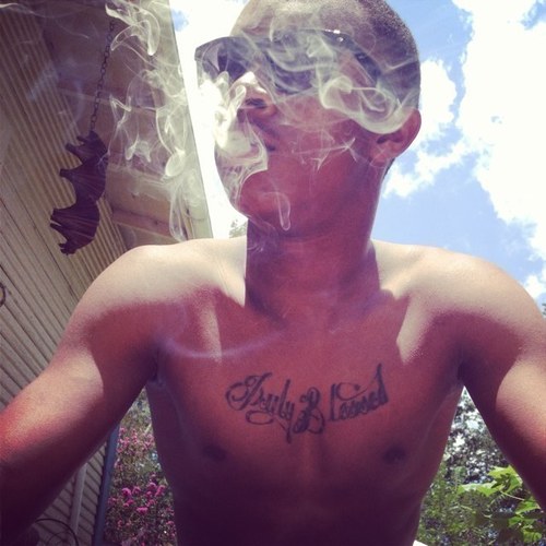 Im me!! I live to impress no 1,Follow a real nigga : mention for follow back My Wife: @_ArraysWife