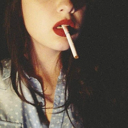 natural redhead // pizza enthusiast // book worm // morning drinker // chain smoker