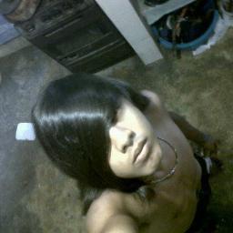 me llamo jesus ;) me catalogan kmo chiko alegre divertido social sigueme y t sigo ;)