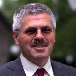 BramvanderSar's profile picture. Penningmeester Sporthal Tanthof | Overtuigd gebruiker van Open Source software | Fotografie | Kostendeskundige van beroep | Bouwvakker als hobby.