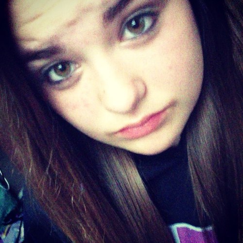 I'm in love with Liam Payne, Niall Horan, Harry Styles, Louis Tomlinson, and Zayn Malik! Follow me plz!