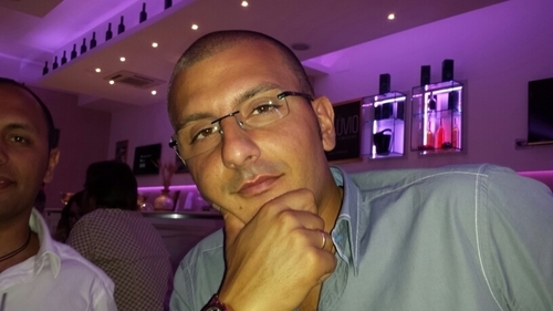 Fondatore e redattore di Androidare.it - Moderator per HdBlog Forum -  Tutto il mondo di Android racchiuso in un solo sito : @Androidare