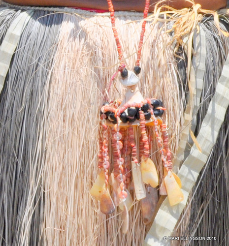 farmset_samos's profile picture. loner by choice.