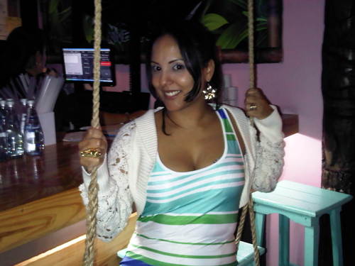 Harimarbeni's profile picture. Venezolana, romántica y fanática de mis padres... Maniática, despitada y soñadora! El amor y la amistad son existencia de vida y vienen con Dios a mi corazón.