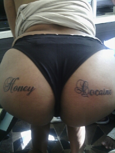 Call me honey C im mother ovf 1 Di'Naysha dhats my heartbeat, dont try to get to know me ihate people so stay in lane