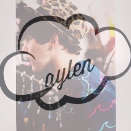 WeNeedCalvin's profile picture. ☁❤O2L❤☁