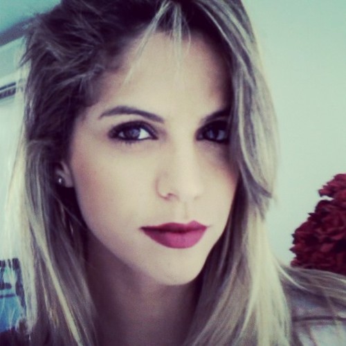 Instagram: @kathymenezes